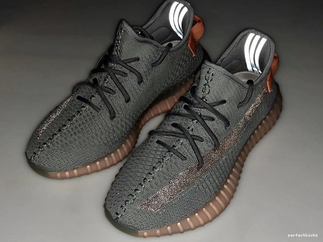 V2 Boost Form Adidas EG7492 Yeezy 350 True 0823